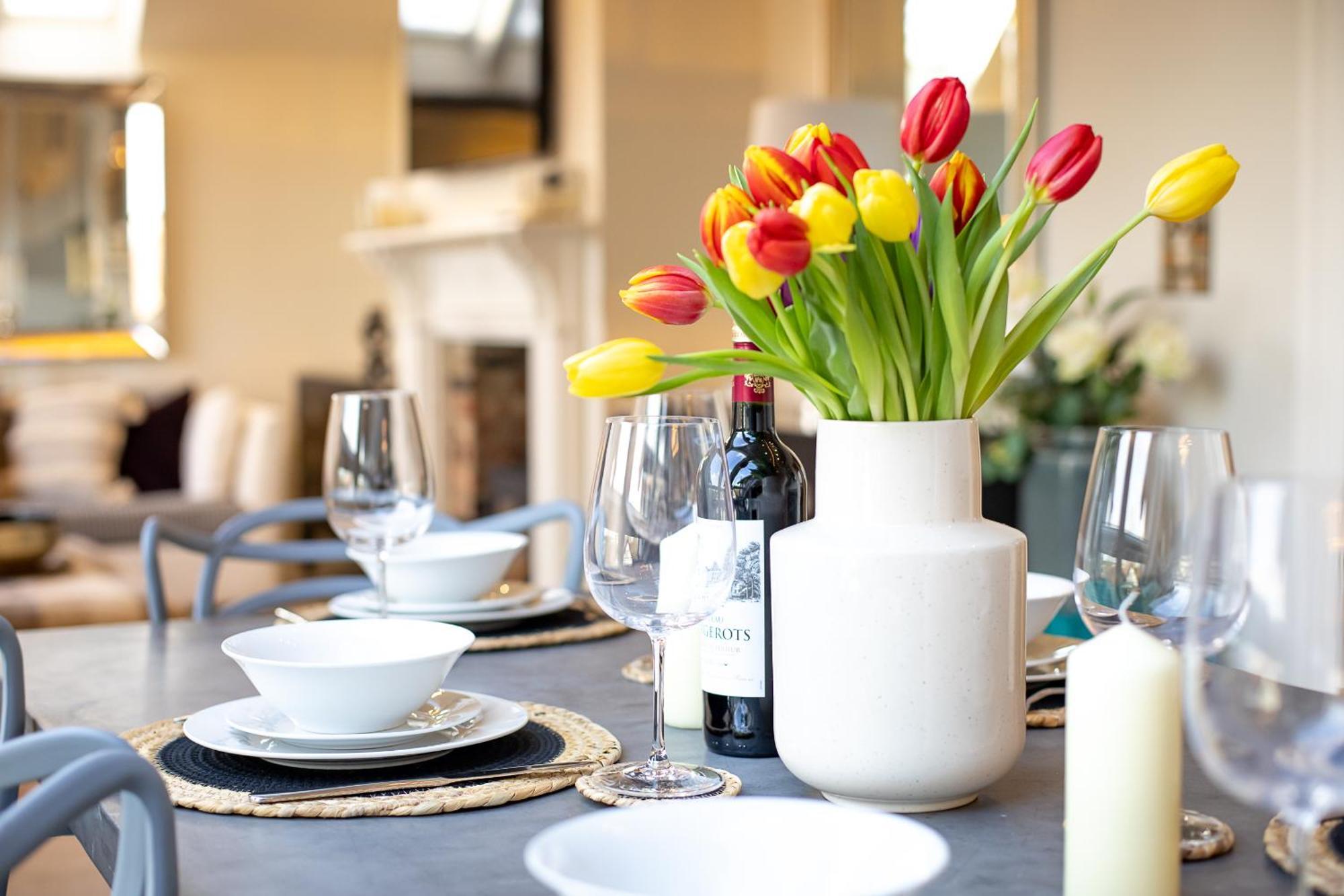 Apartment Exclusive 3 Bedroom Penthouse - 2 Bath & Mezzanine Harrogate