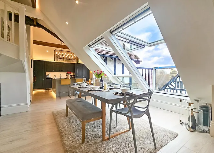 Exclusive 3 Bedroom Penthouse - 2 Bath & Mezzanine